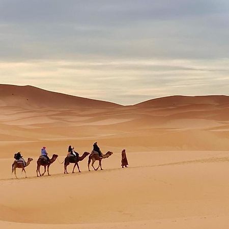 מלון מחמיד Erg Chegaga Camp Excursions מראה חיצוני תמונה